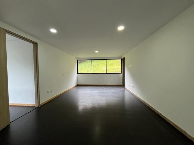 Casa de 3 alcobas en venta en Loma Del Chocho, Envigado, 540 m² · foto 14 de 19