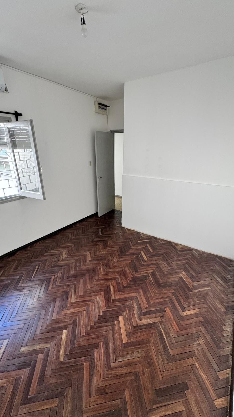 APARTAMENTO EN ALQUILER, 1 DORMITORIO, EN LA COMERCIAL.