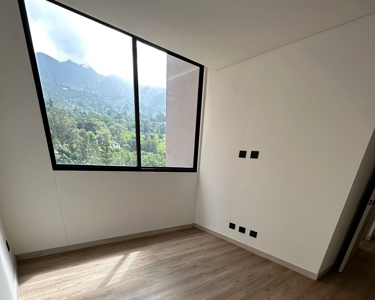 Apartamento en venta en Loma Del Esmeraldal, Envigado · foto 7 de 10