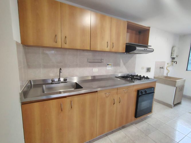 Apartamento de 3 alcobas en venta en El Poblado, Medellín, 85 m² · foto 5 de 15