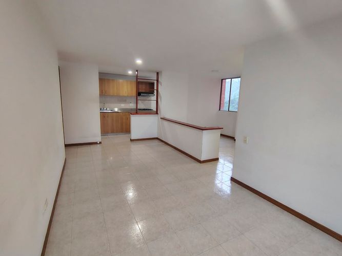 Apartamento de 3 alcobas en venta en El Poblado, Medellín, 85 m² · foto 6 de 15