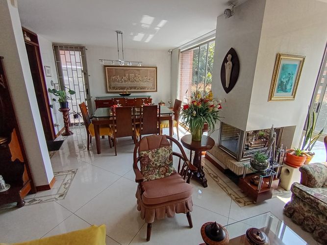 Casa de 4 alcobas en venta en Colina Campestre, Bogotá, 214 m² · foto 12 de 22