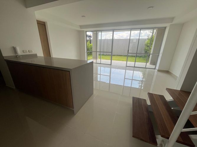Casa de 3 alcobas en venta en Alfaguara, Jamundí, 244 m² · foto 5 de 24