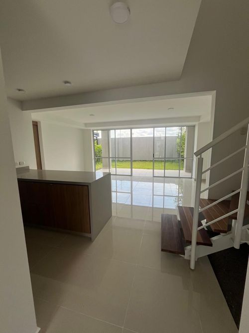 Casa de 3 alcobas en venta en Alfaguara, Jamundí, 244 m² · foto 7 de 24