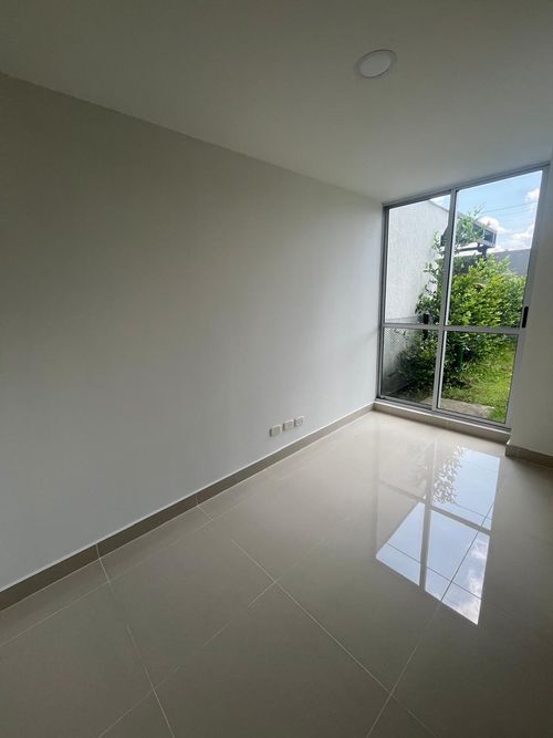 Casa de 3 alcobas en venta en Alfaguara, Jamundí, 244 m² · foto 13 de 24