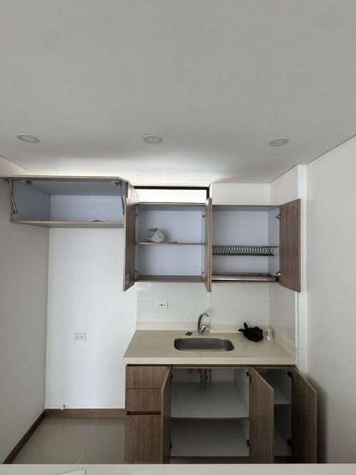 Casa de 3 alcobas en venta en San Antonio De Pereira, Rionegro, 165 m² · foto 2 de 16