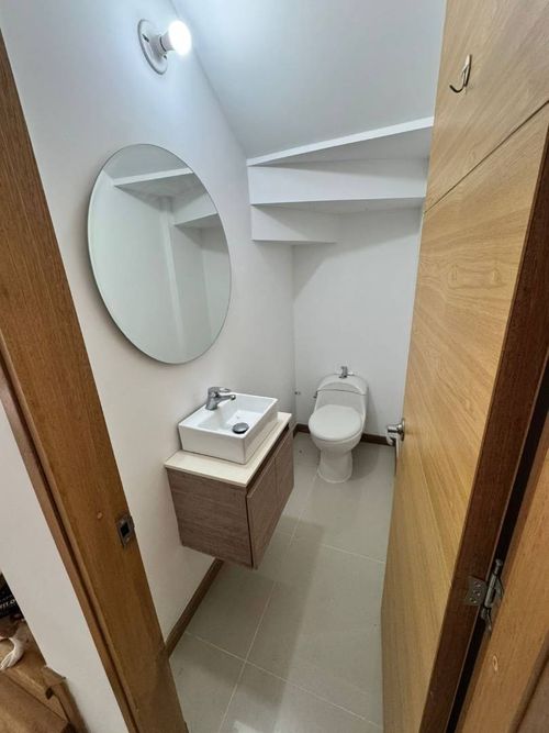 Casa de 3 alcobas en venta en San Antonio De Pereira, Rionegro, 165 m² · foto 3 de 16