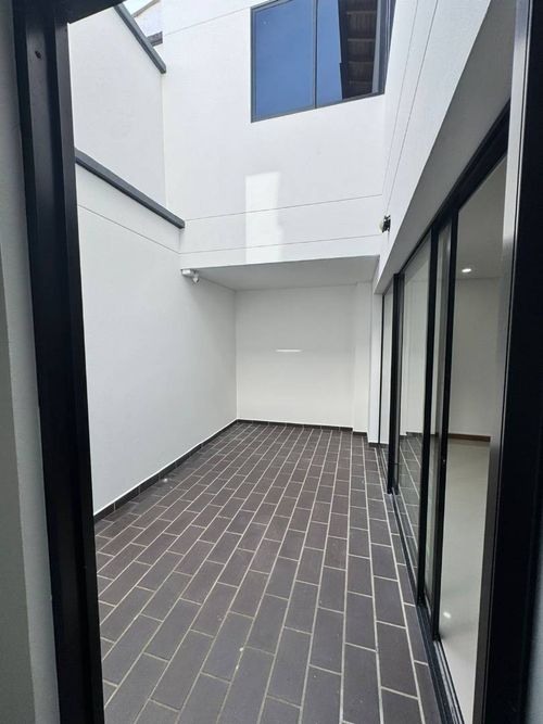 Casa de 3 alcobas en venta en San Antonio De Pereira, Rionegro, 165 m² · foto 4 de 16