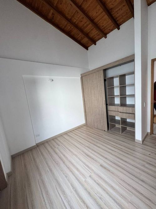 Casa de 3 alcobas en venta en San Antonio De Pereira, Rionegro, 165 m² · foto 9 de 16