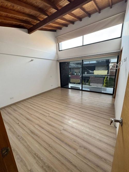 Casa de 3 alcobas en venta en San Antonio De Pereira, Rionegro, 165 m² · foto 14 de 16