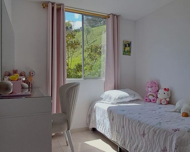 Apartamento de 3 alcobas en venta en Loma De Los Bernal, Envigado, 67 m² · foto 8 de 11