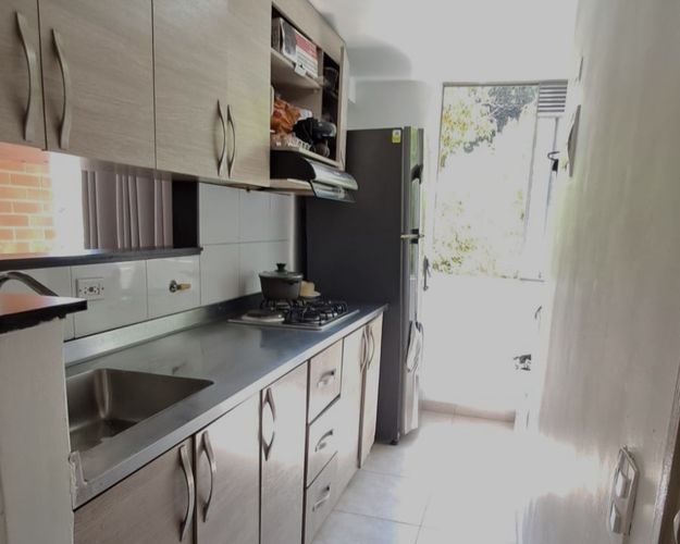 Apartamento de 3 alcobas en venta en Loma De Los Bernal, Envigado, 67 m² · foto 4 de 11