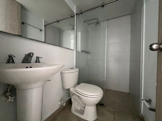 Apartamento de 3 alcobas en venta en Loma De Los Bernal, Envigado, 67 m² · foto 10 de 11