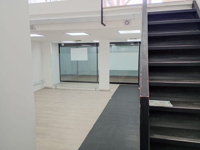 Local en arriendo en El Poblado, Medellín, 94 m² · foto 7 de 18