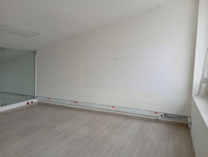Local en arriendo en El Poblado, Medellín, 94 m² · foto 9 de 18