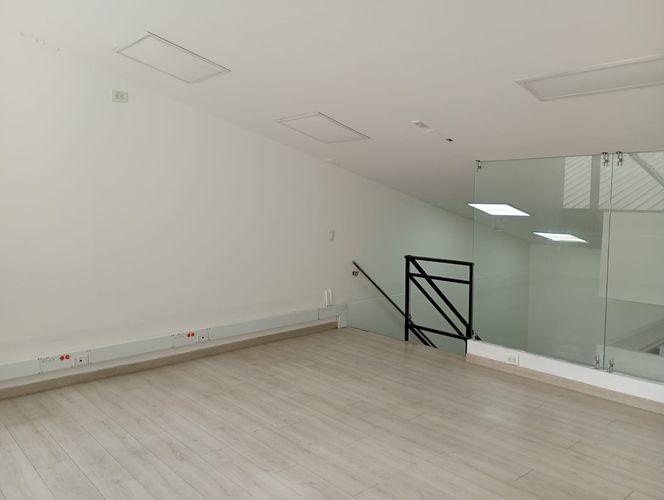 Local en arriendo en El Poblado, Medellín, 94 m² · foto 11 de 18
