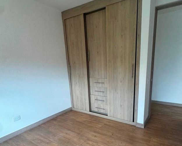 Apartamento de 2 alcobas en venta en Castropol, Medellín, 97 m² · foto 7 de 10
