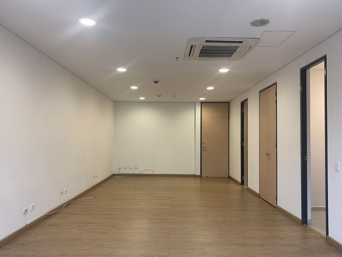 Oficina en venta en El Poblado, Medellín, 50 m² · foto 3 de 7