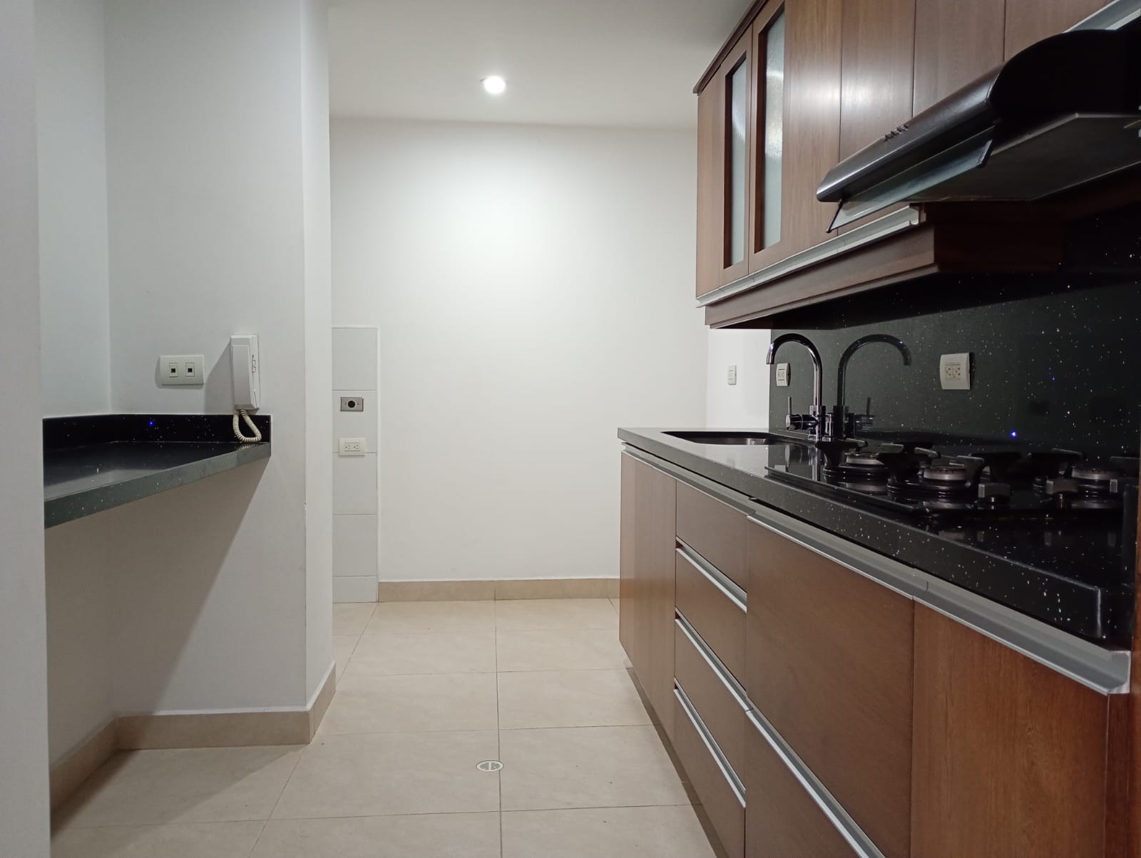 Apartamento en arriendo en Laureles, Medellín · foto 5 de 15