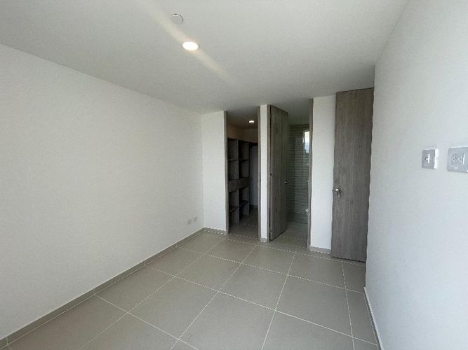 Apartamento de 3 alcobas en venta en Glorieta Pilsen, Itagüí, 65 m² · foto 12 de 16