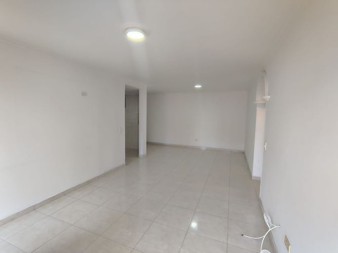 Apartamento de 3 alcobas en arriendo en Otraparte, Envigado, 100 m² · foto 3 de 16