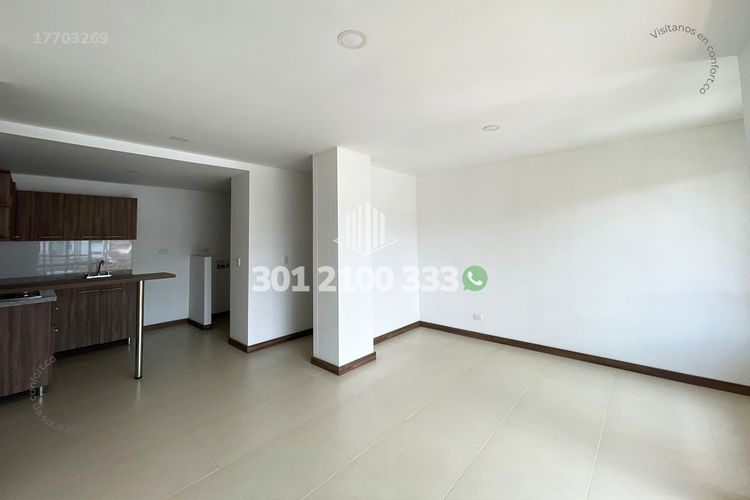 Apartamento de 3 alcobas en venta en La Ceja, 70 m² · foto 2 de 22