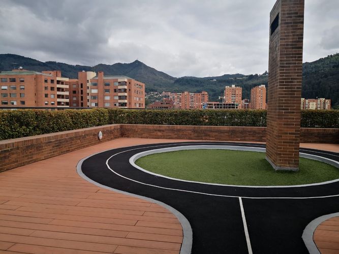 Apartamento de 3 alcobas en venta en Santa Paula, Bogotá, 154 m² · foto 2 de 21