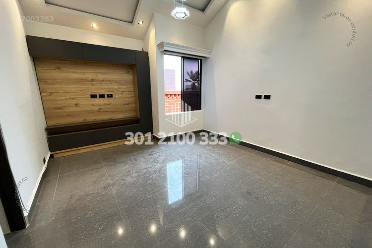 Apartamento de 4 alcobas en arriendo en La Castellana, Medellín, 260 m² · foto 23 de 24