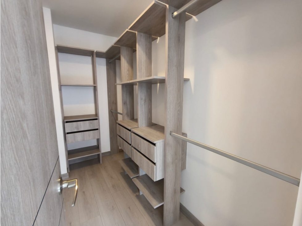 Apartamento en venta en Cumbres, Envigado · foto 18 de 19