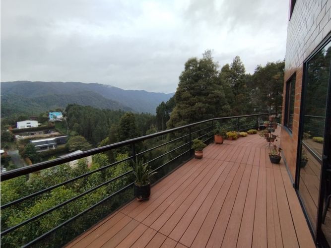Casa de 6 alcobas en venta en Loma Del Escobero, El Retiro, 477 m² · foto 3 de 21