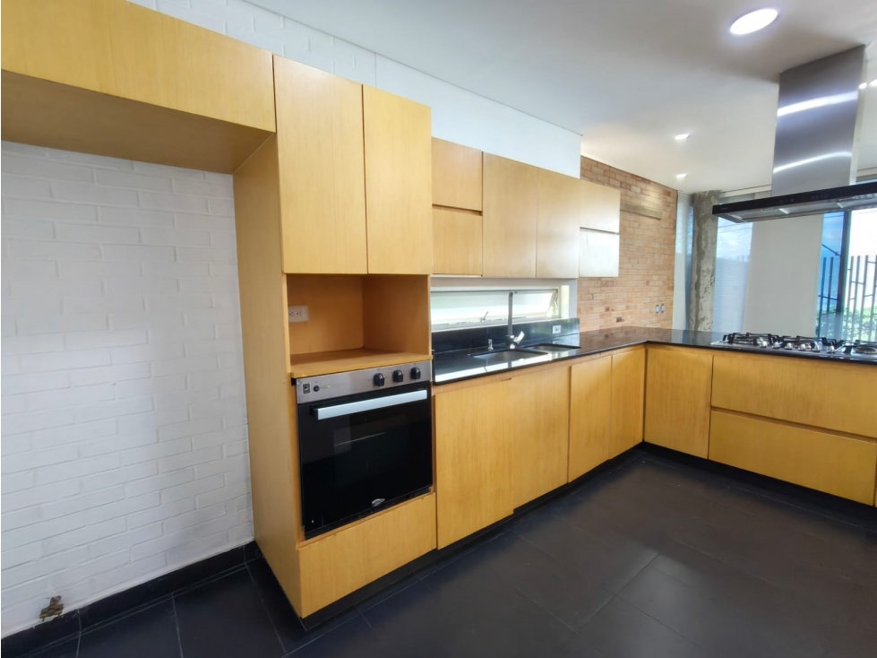 Casa en venta en Loma Del Esmeraldal, Envigado · foto 5 de 24