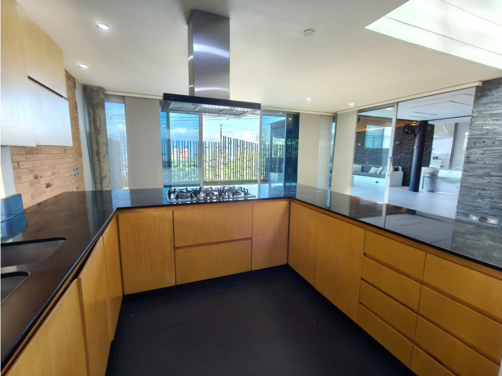 Casa en venta en Loma Del Esmeraldal, Envigado · foto 7 de 24