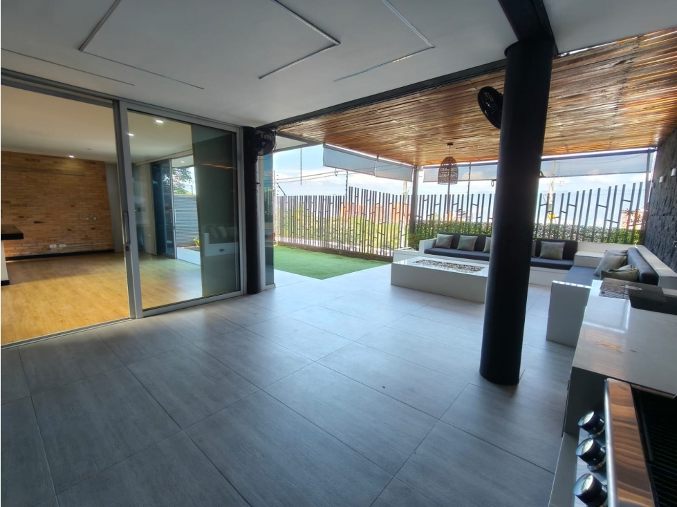 Casa en venta en Loma Del Esmeraldal, Envigado · foto 12 de 24