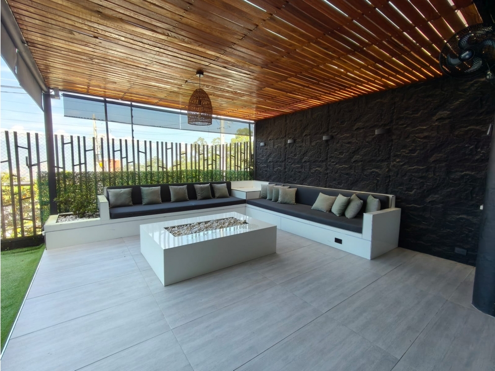 Casa en venta en Loma Del Esmeraldal, Envigado · foto 14 de 24