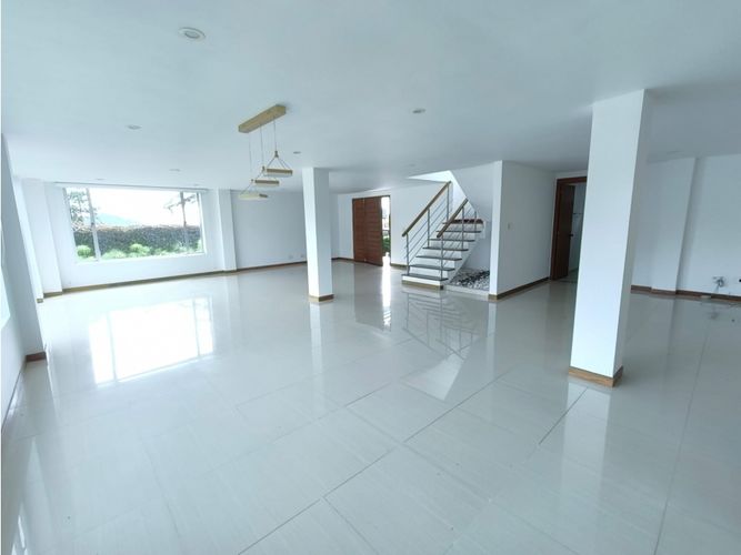 Casa de 3 alcobas en venta en Loma Del Escobero, El Retiro, 350 m² · foto 5 de 24