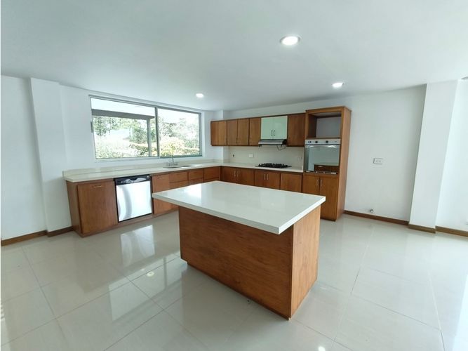 Casa de 3 alcobas en venta en Loma Del Escobero, El Retiro, 350 m² · foto 10 de 24