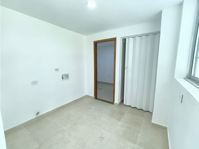Casa de 3 alcobas en venta en Loma Del Escobero, El Retiro, 350 m² · foto 13 de 24