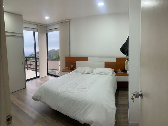 Casa de 4 alcobas en venta en Loma Del Escobero, El Retiro, 215 m² · foto 10 de 16