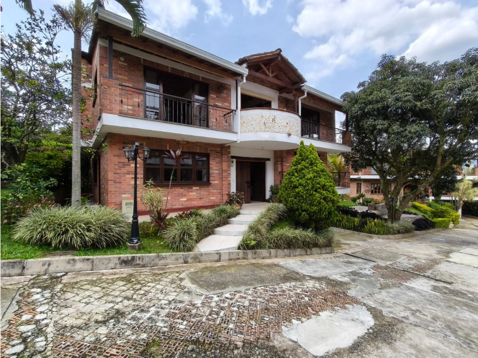 3BR House in La florida (350 m²) for Sale