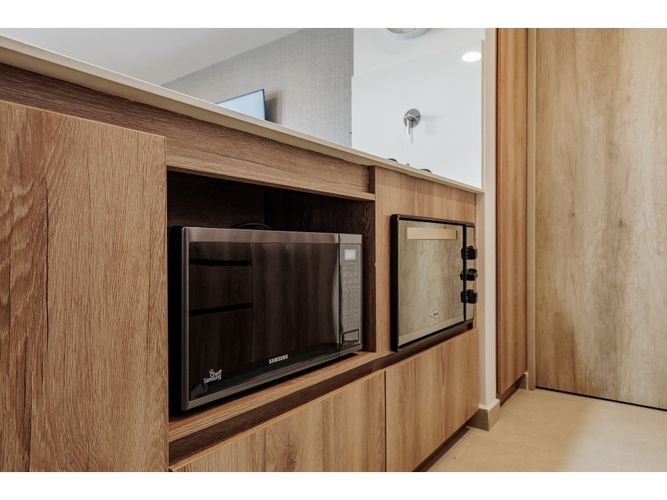 Apartamento de 2 alcobas en venta en Ciudad Del Río, Medellín, 79 m² · foto 2 de 24