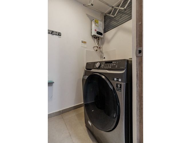 Apartamento de 2 alcobas en venta en Ciudad Del Río, Medellín, 79 m² · foto 4 de 24