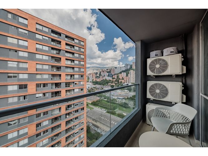 Apartamento de 2 alcobas en venta en Ciudad Del Río, Medellín, 79 m² · foto 12 de 24