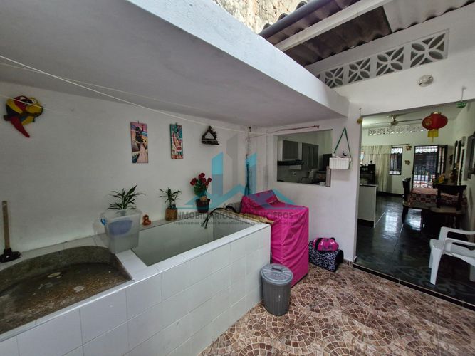 Casa de 3 alcobas en venta en Girardot, Girardot, 72 m² · foto 7 de 9