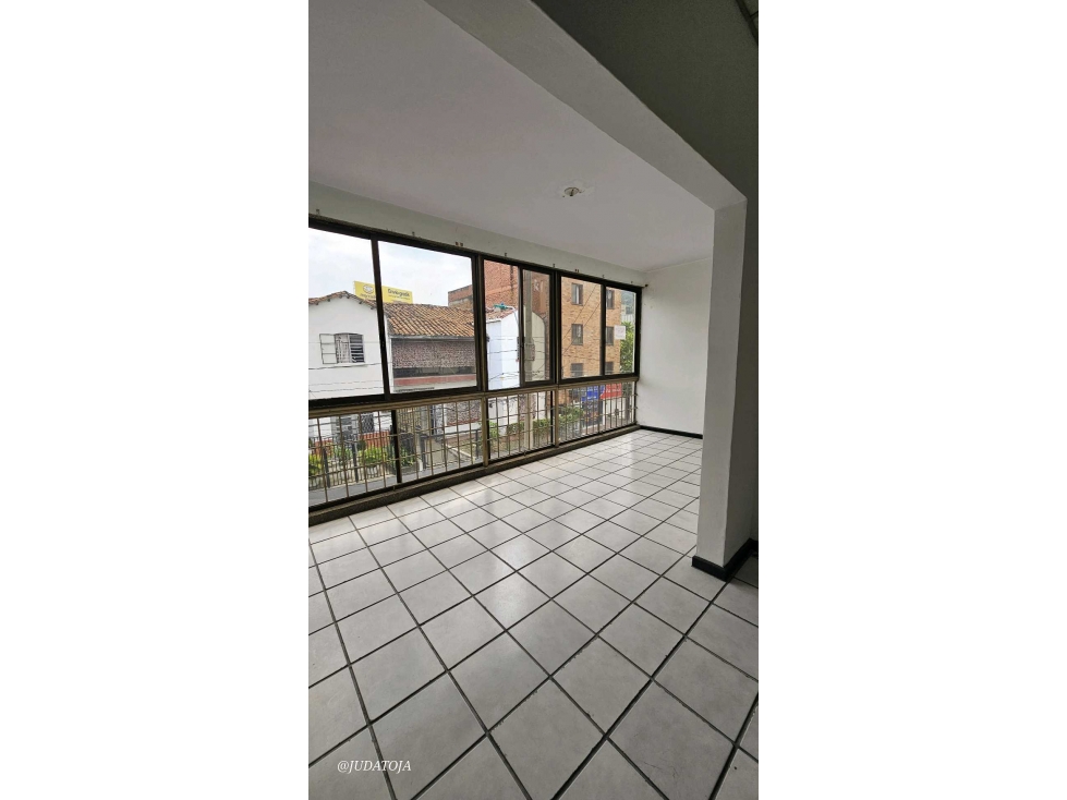 Departamento en venta bajo precio de mercado en Cali