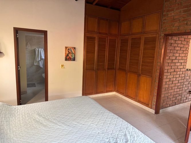 Casa de 4 alcobas en venta en Lagos Del Cacique, Bucaramanga, 400 m² · foto 5 de 9