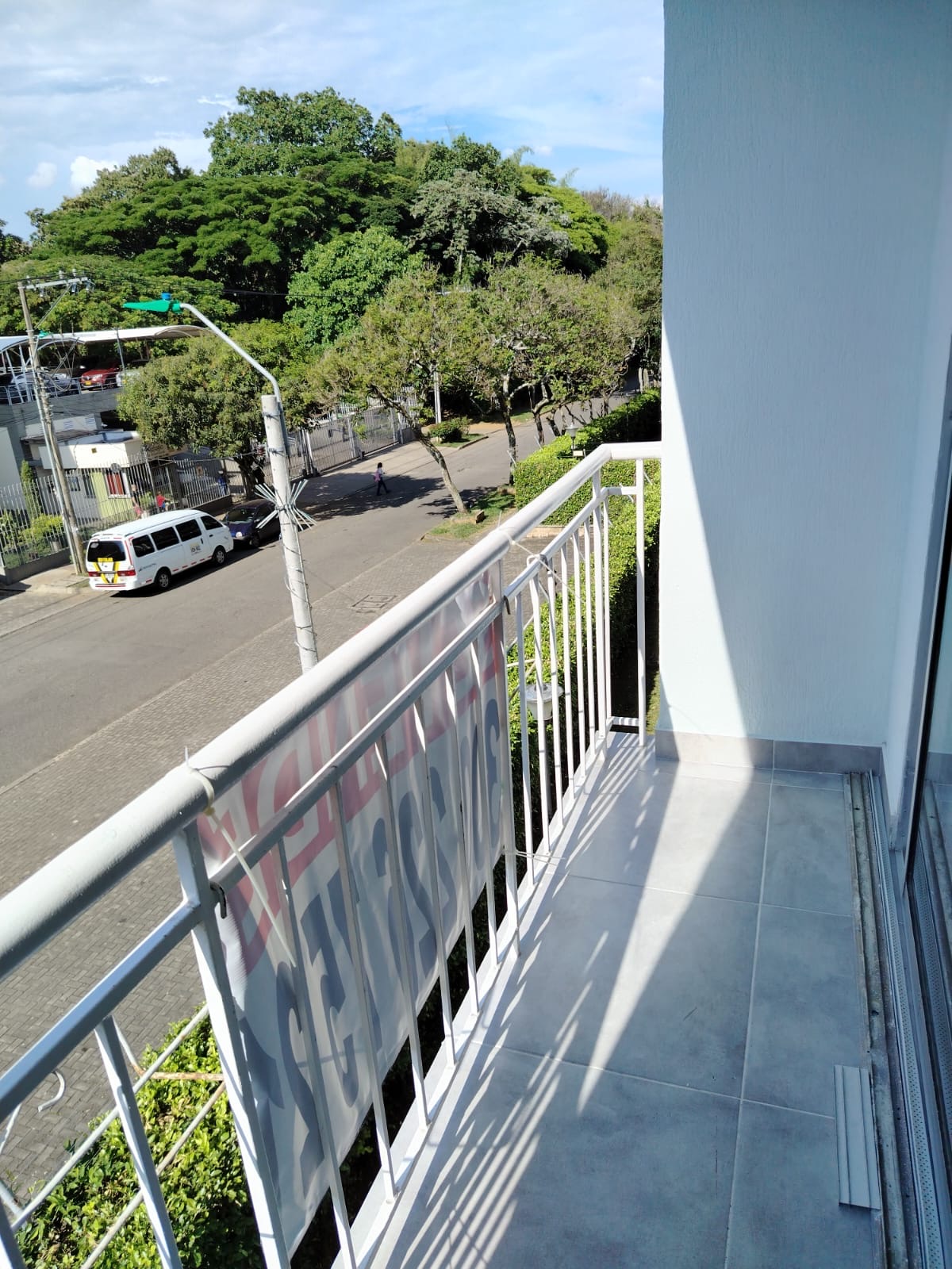 Apartamento en venta en El Refugio, Cali · foto 4 de 24