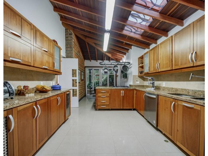 Casa de 4 alcobas en venta en Carrizales, Envigado, 407 m² · foto 13 de 21