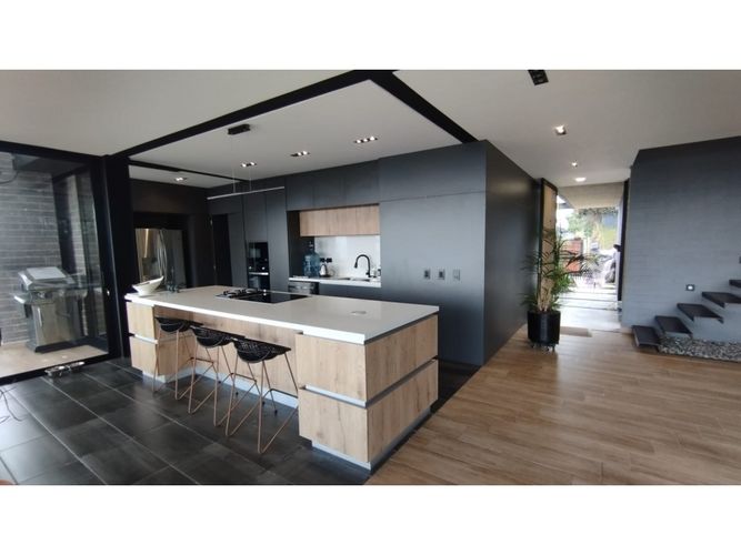 Casa de 3 alcobas en venta en Carrizales, Envigado, 400 m² · foto 23 de 24