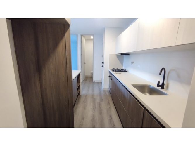 Apartaestudio en venta en Los Naranjos, Medellín, 88 m² · foto 5 de 23