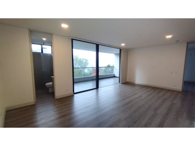 Apartaestudio en venta en Los Naranjos, Medellín, 88 m² · foto 9 de 23